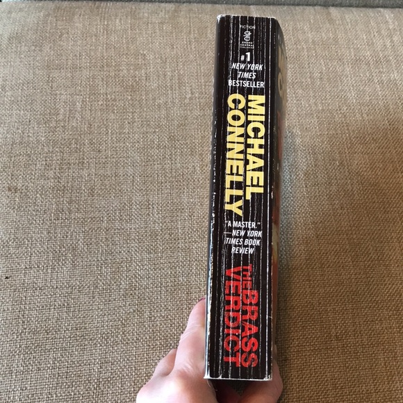 3/$10 The Brass Verdict by Michael Connelly - Picture 4 of 10